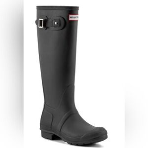 Hunter boots. Original Tall Rain Boots.
Black Natural Rubber Waterproof Wellies